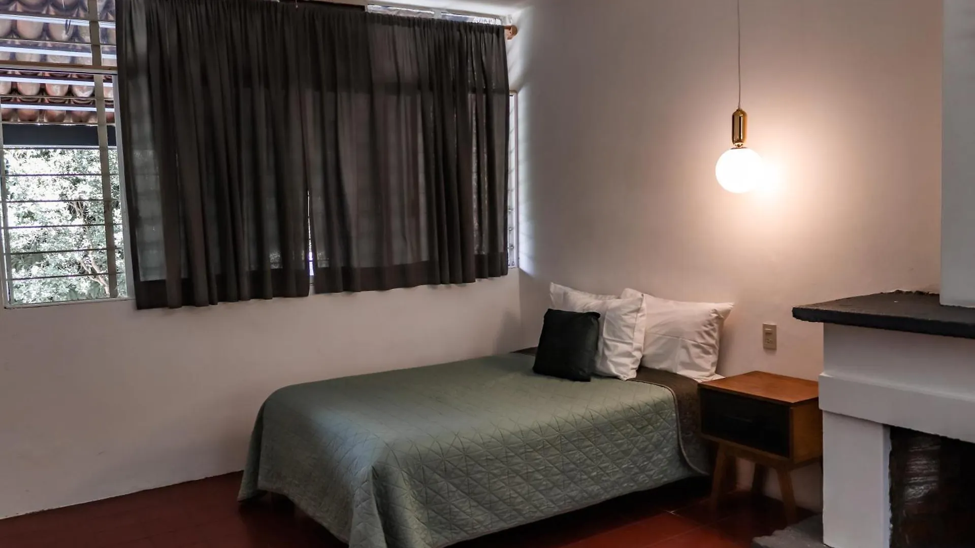 מלון גואדלחארה Casa Sabina 0*,