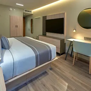 Hotel Express By Marriott Providencia, Guadalajara